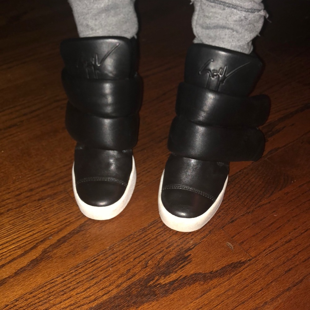 Giuseppe wedge shoe
